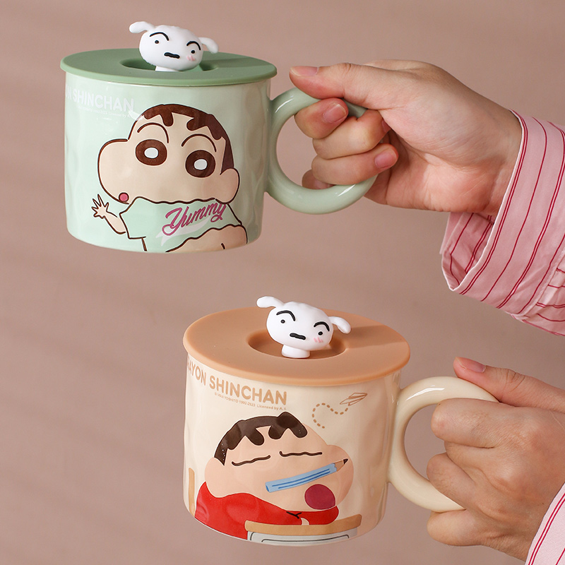 蜡笔小新带盖大耳马克杯 图片 1