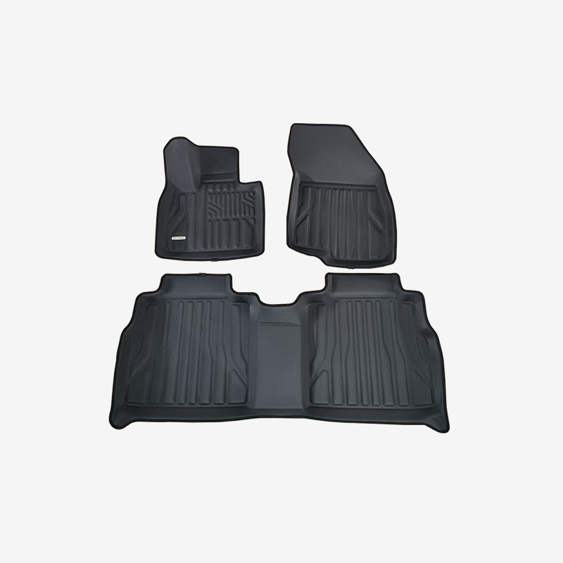 第五代瑞虎8淋膜TPE脚垫